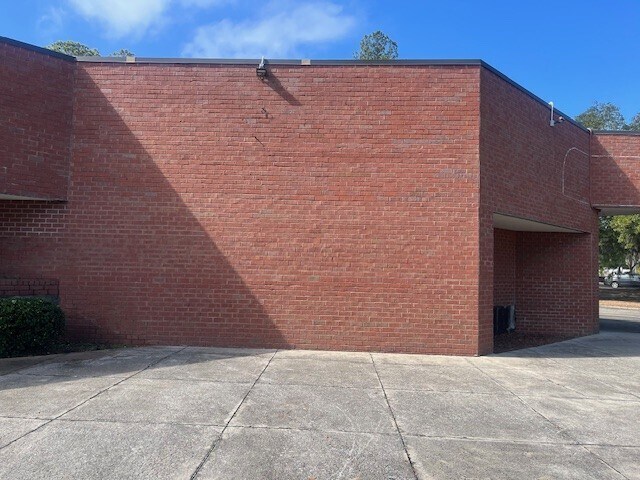 More Photos Of 2900 N Monroe St, Tallahassee Hotel For Lease