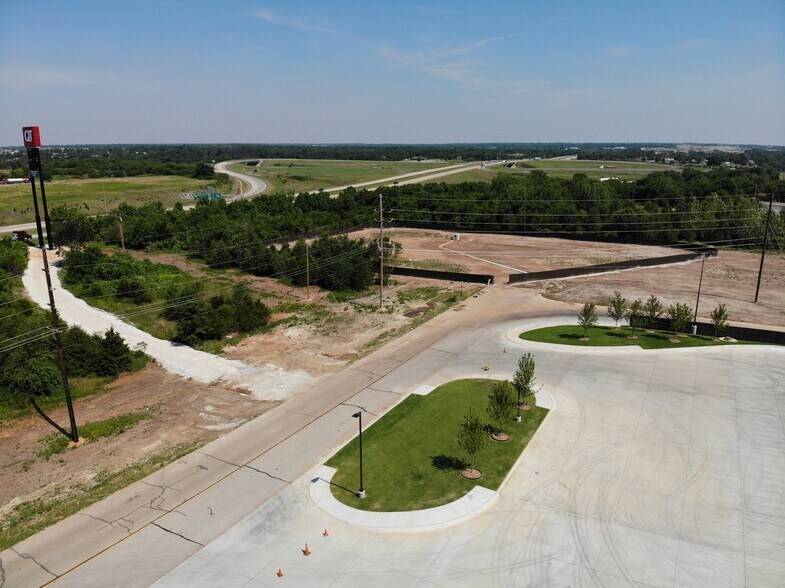 More Photos Of NEC 32nd & I-49, Joplin Land For Sale