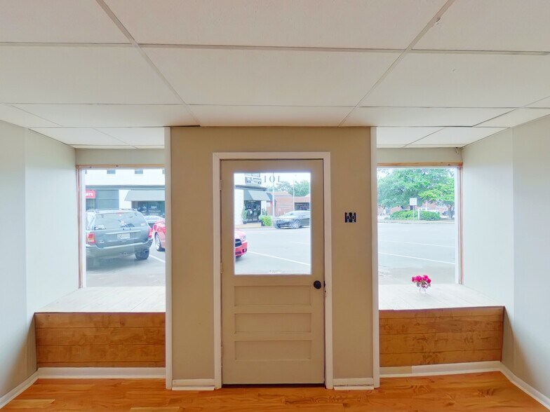 More Photos Of 101 S Main St, Mount Pleasant Storefront Retail Office For Lease