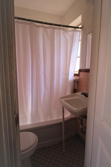 More Photos Of 7330 4th St N, Saint Petersburg Hotel For Sale