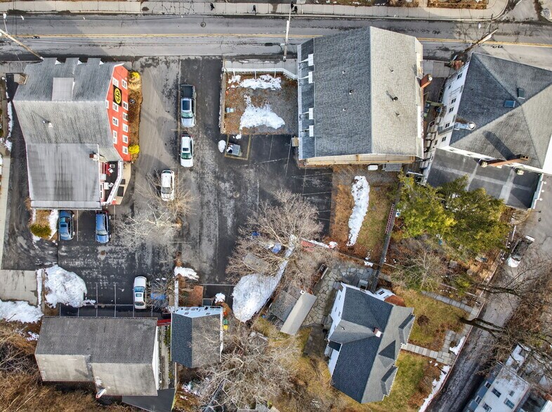 More Photos Of 5-9 Rock City Rd, Woodstock Storefront Retail Residential For Sale