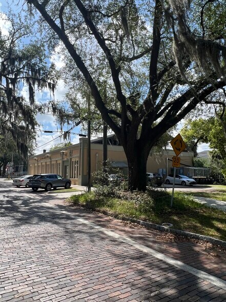 More Photos Of 1354 N Laura St, Jacksonville Coworking Space