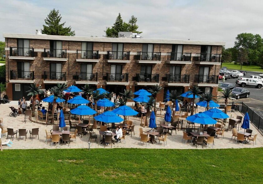 More Photos Of 3309 N Chapel Hill Road, Johnsburg Hotel For Sale