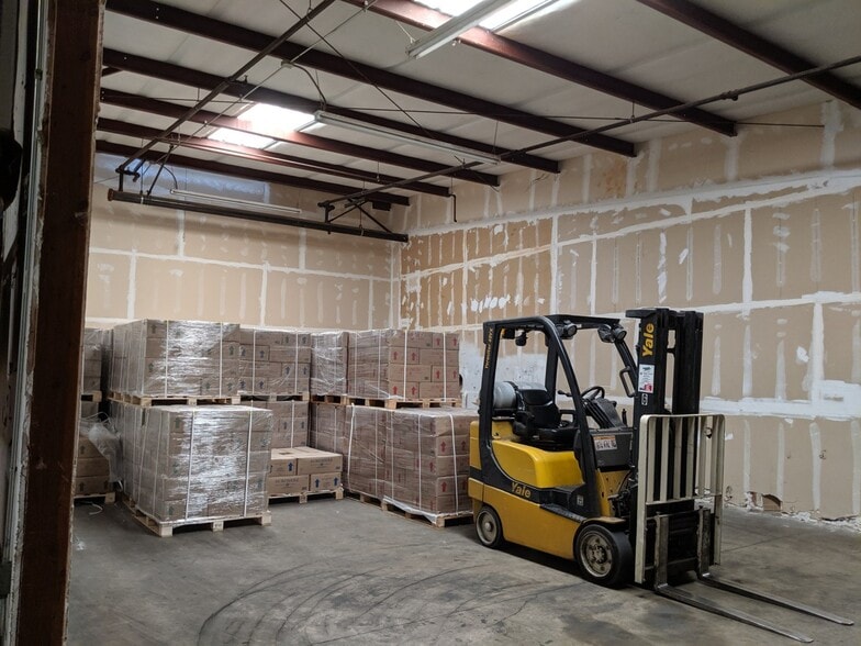 More Photos Of 25 S Stockton St, Lodi Warehouse For Sale