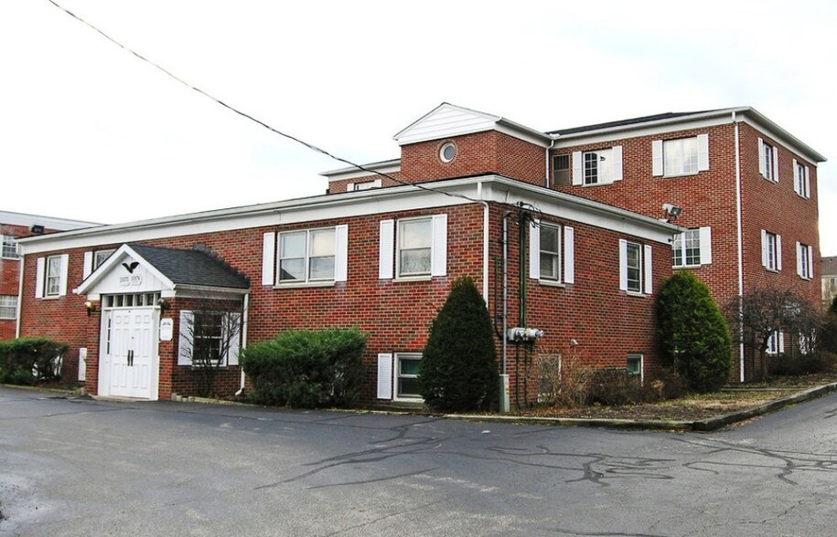 More Photos Of 10570-10574 Ravenna Rd, Twinsburg Office For Lease