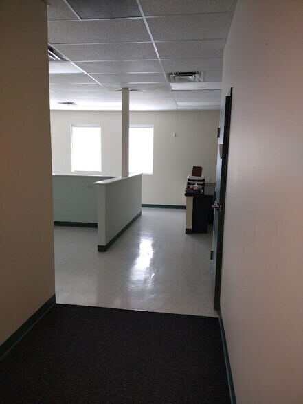 More Photos Of 1417 S Belcher Rd, Clearwater Office For Sale