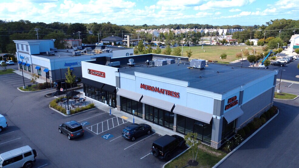 More Photos Of Post Rd, North Kingstown Unknown For Lease