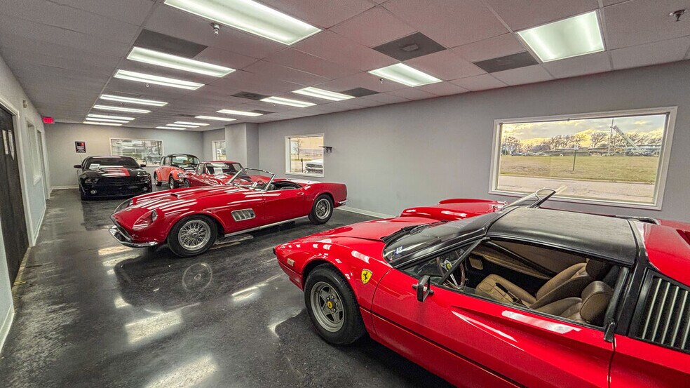 More Photos Of 3002 Century Dr, Rowlett Manufacturing For Sale