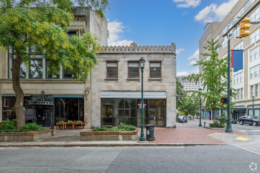 More Photos Of 424 E Grace St, Richmond Bank For Lease