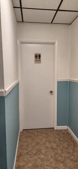 More Photos Of 7800 W Oakland Park Blvd, Sunrise Medical For Sale