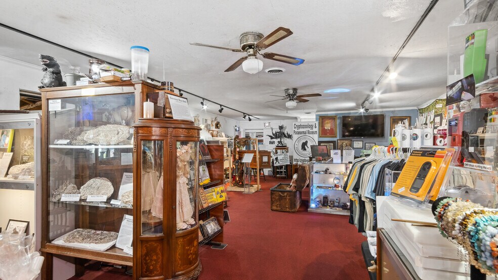 More Photos Of 300 W North Main St, Littleton General Retail For Sale