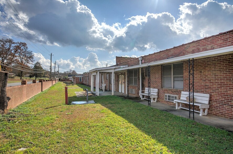 More Photos Of 148 Cason Rd, Cedartown Flex For Sale