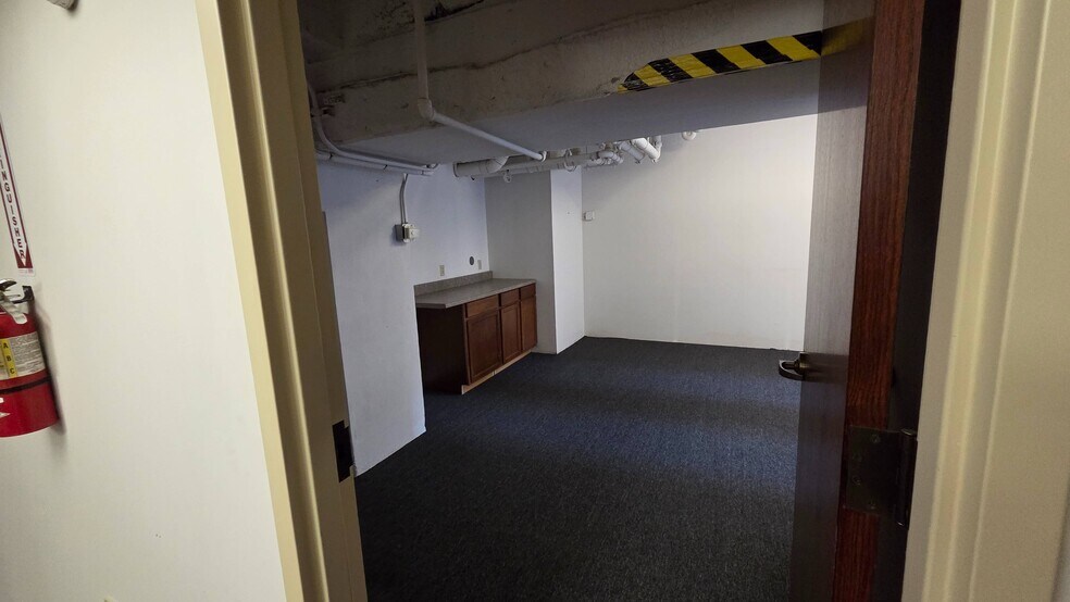 More Photos Of 822 Olive St, Saint Louis Office For Lease