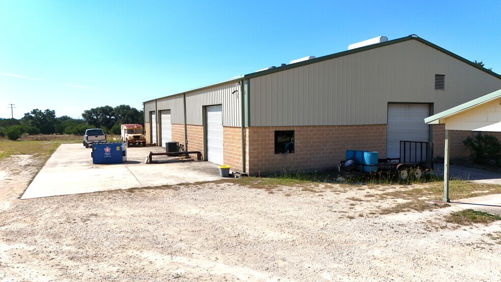 More Photos Of 3848 State Highway 16 S, Bandera Warehouse For Sale