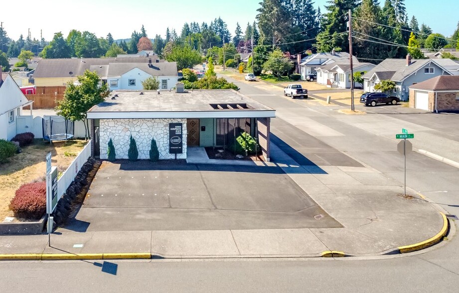 Primary Photo Of 1202 E Main St, Auburn Medical For Sale