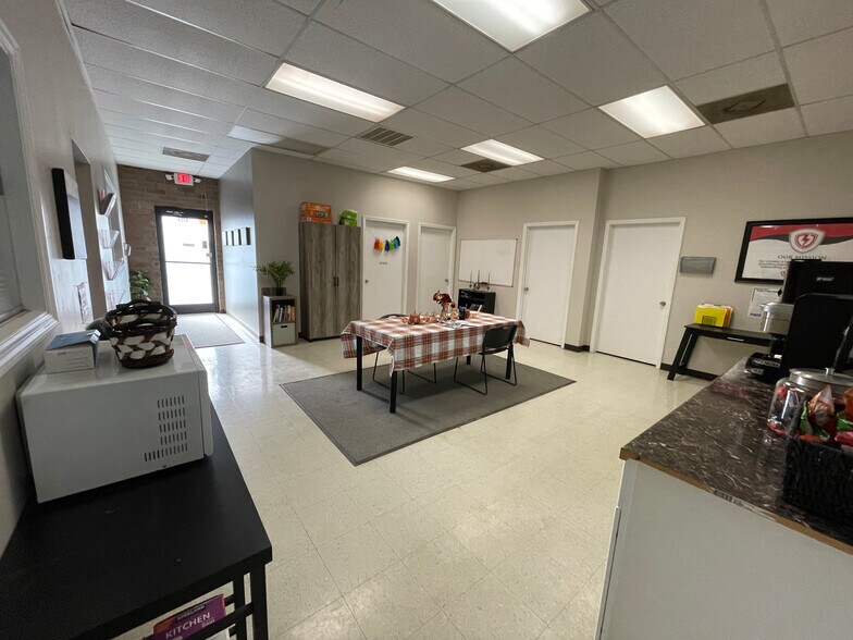 More Photos Of 510 Corliss St, Greensboro Light Manufacturing For Lease