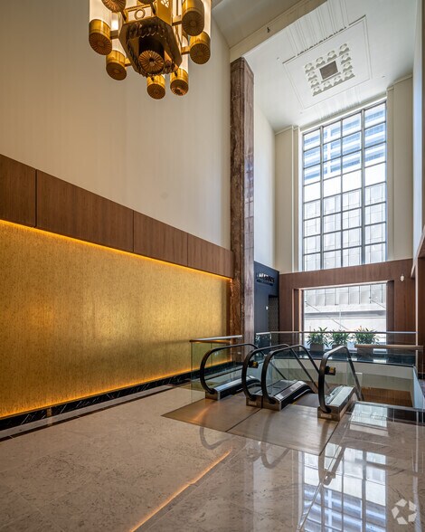 More Photos Of 1001 McKinney St, Houston Office Residential For Lease