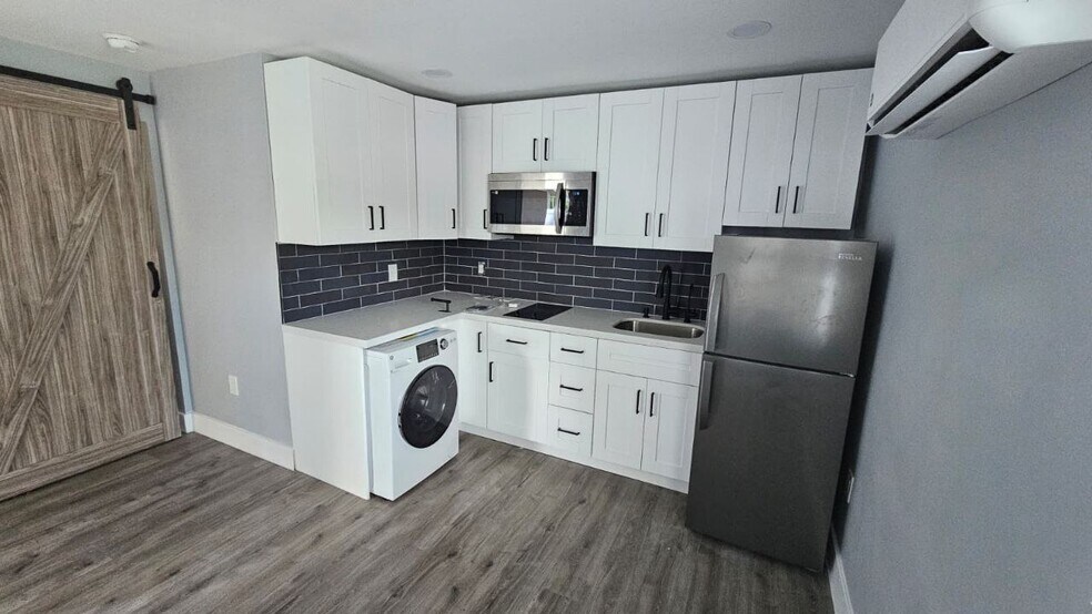 More Photos Of 1202 NE 3rd Ave, Fort Lauderdale Apartments For Sale