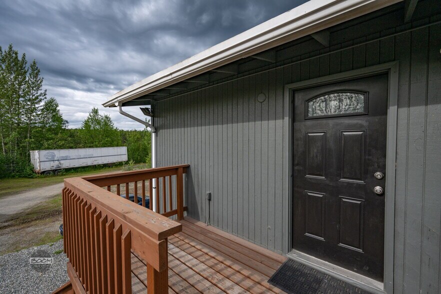 More Photos Of 5320 W Parks Hwy, Wasilla General Retail For Sale