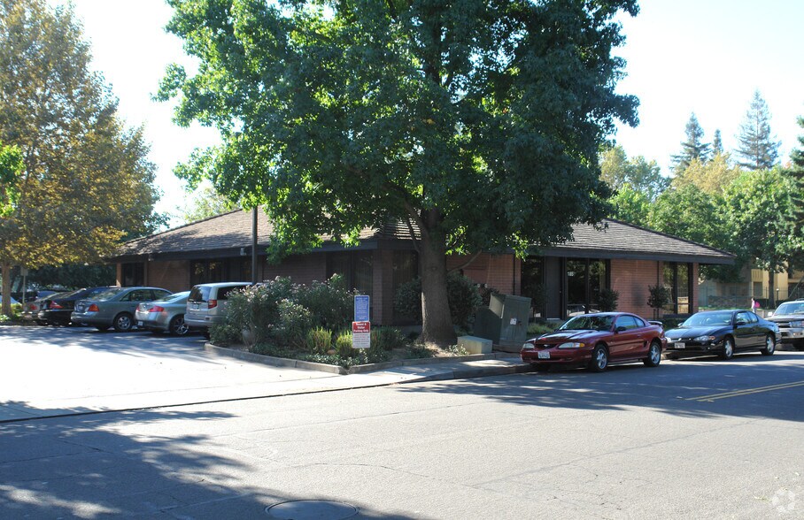 More Photos Of 185-195 Cadillac Dr, Sacramento Office For Lease
