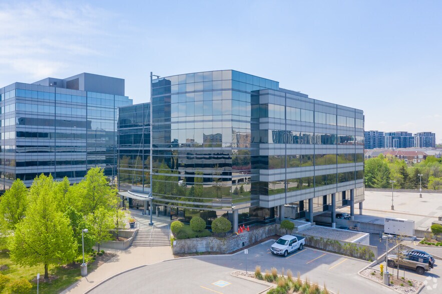 More Photos Of 165 Commerce Valley Dr W, Markham Office For Sale