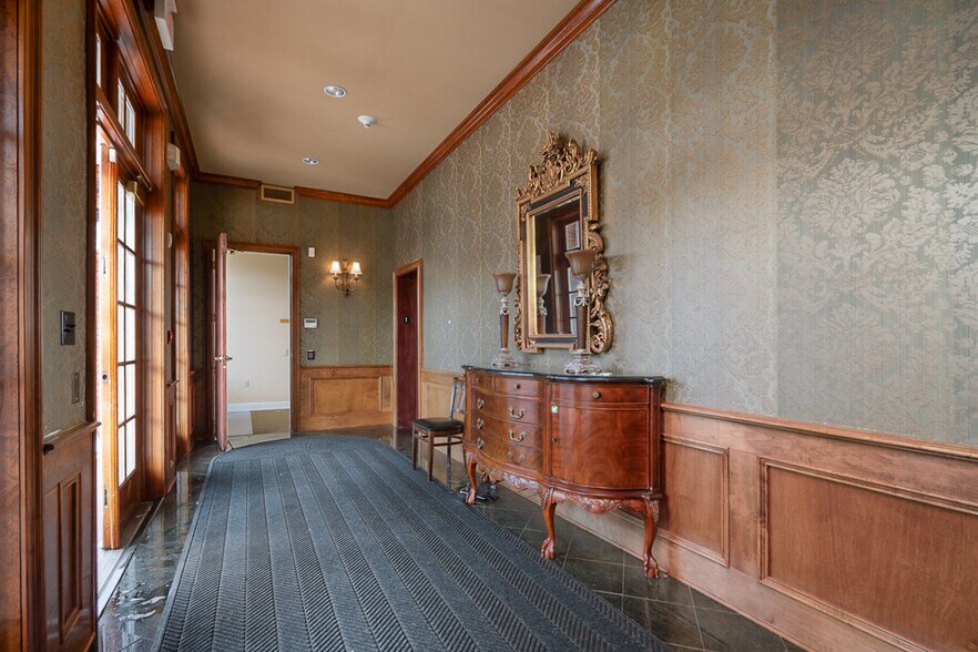 More Photos Of 1040 Founders Blvd, Athens Office For Lease