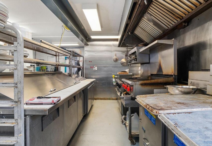 More Photos Of 1705 County Road 12, Picton Restaurant For Sale