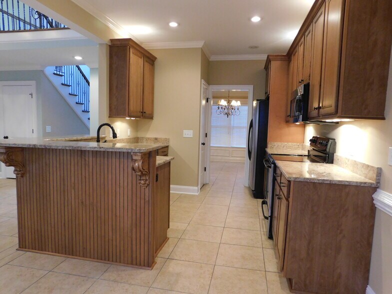 More Photos Of 1600 3rd Loop Rd, Florence Multifamily For Sale