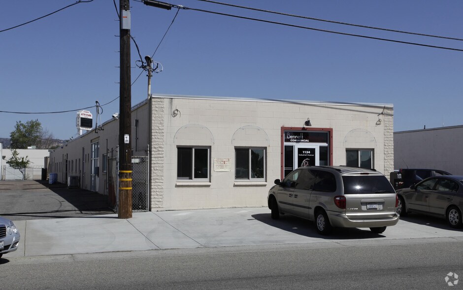 More Photos Of 1134-1146 Industrial Ave, Escondido Light Manufacturing For Lease