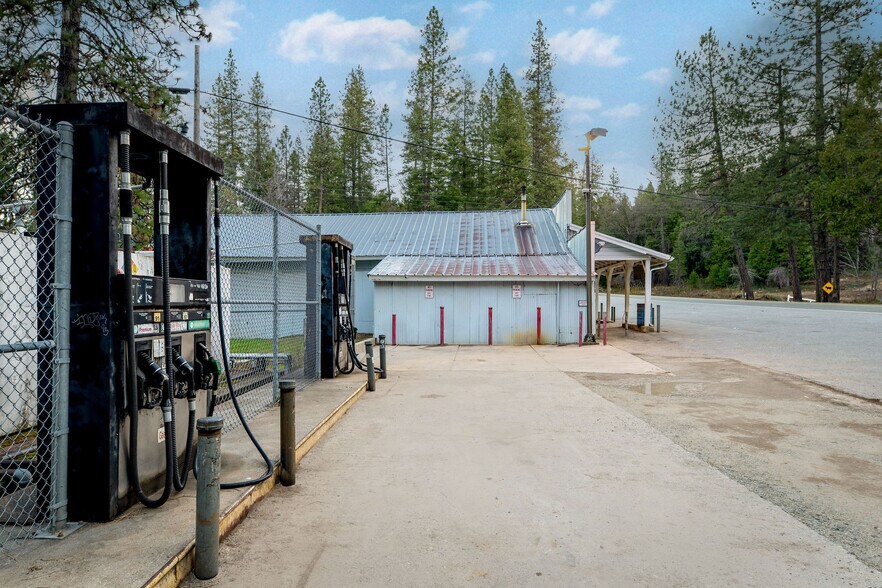 More Photos Of 16448 Highway 49, Camptonville General Retail For Sale