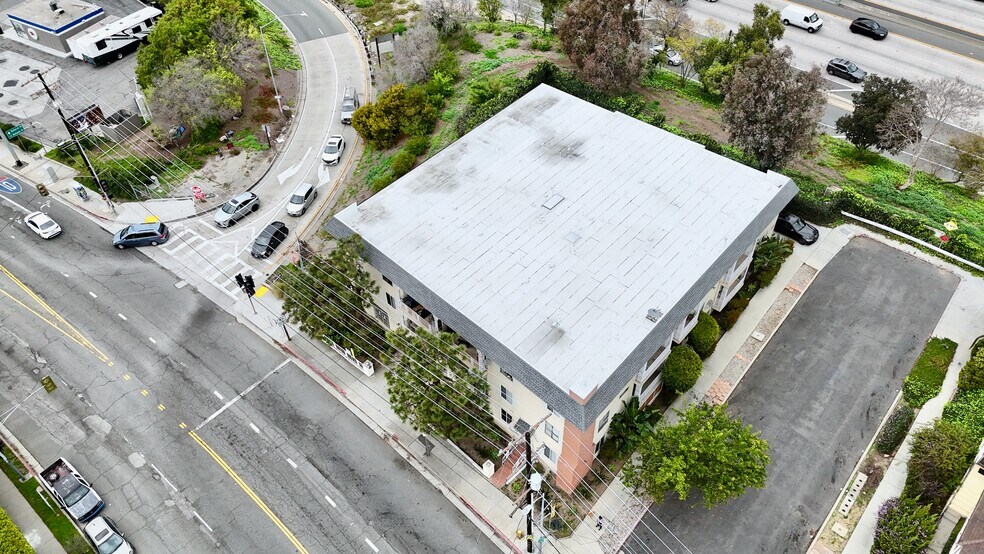 More Photos Of 3189 Cheviot Vista Pl, Los Angeles Apartments For Sale