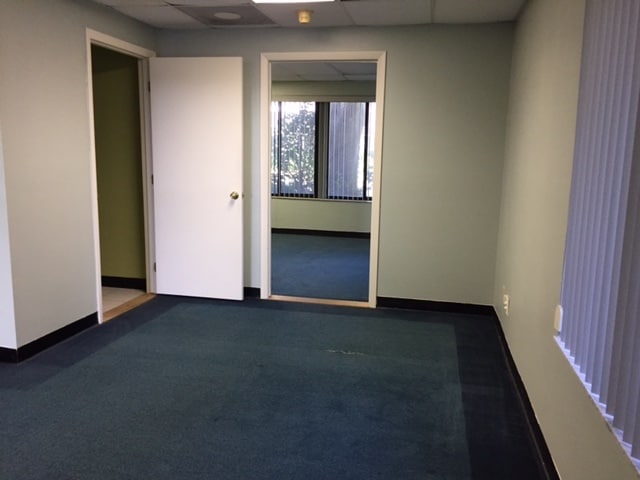 More Photos Of 31 Sarasota Center Blvd, Sarasota Office For Lease