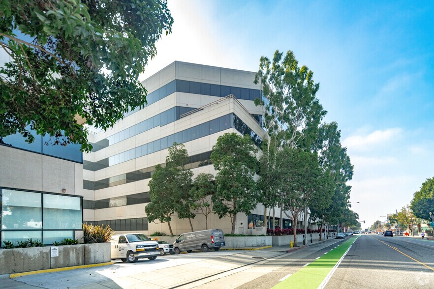 More Photos Of 2401 Colorado Ave, Santa Monica Unknown For Lease