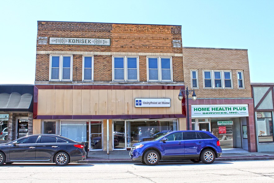 More Photos Of 512 Court St, Pekin General Retail For Sale