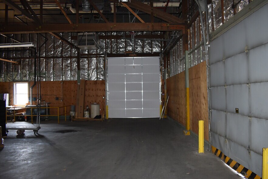 More Photos Of 884 W 2nd St, Ogden Warehouse For Lease