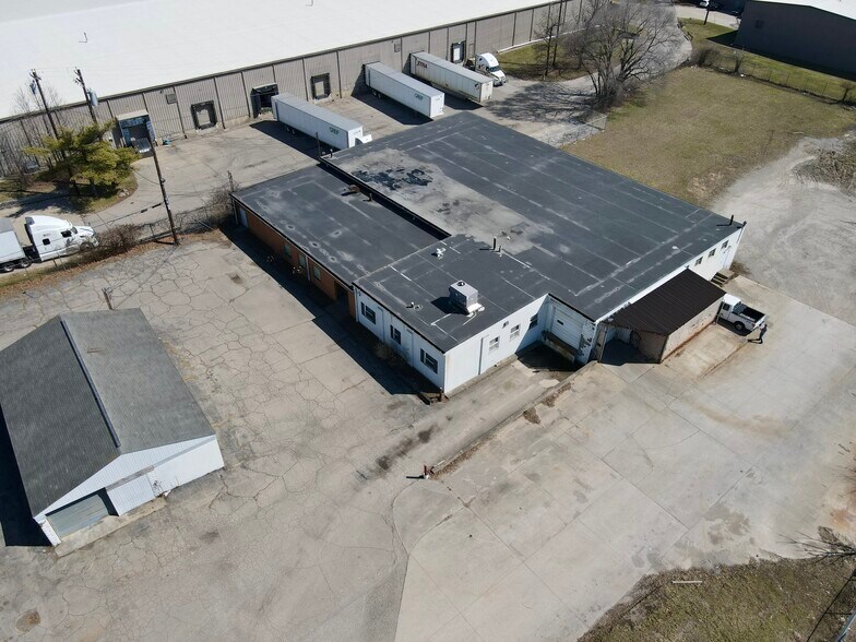 More Photos Of 5722 Este Ave, Cincinnati Warehouse For Lease