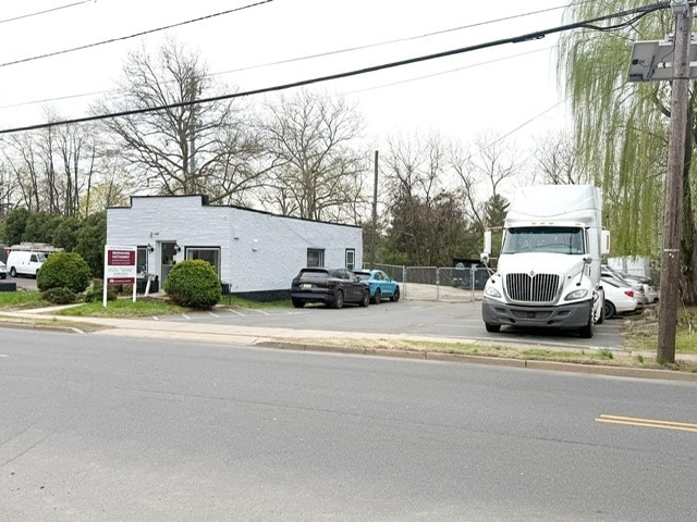 More Photos Of 1421 Nottingham Way, Trenton Office For Sale