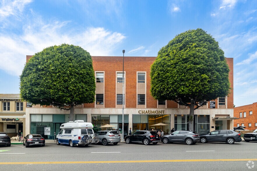 More Photos Of 139-147 S Beverly Dr, Beverly Hills Loft Creative Space For Lease