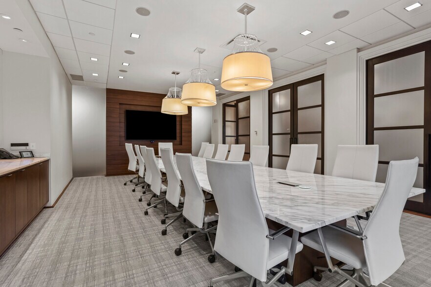 More Photos Of 188 E Capitol St, Jackson Office For Lease