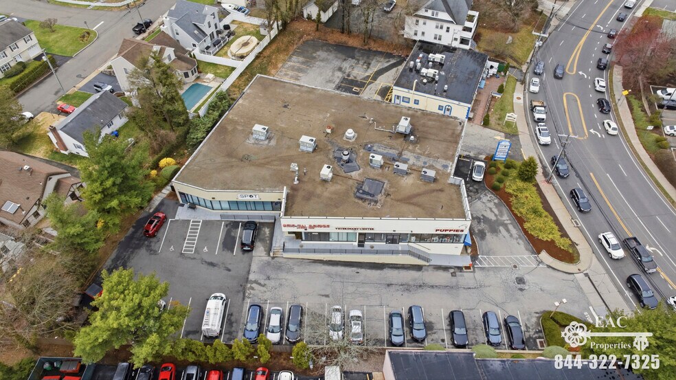 More Photos Of 48 Westport Ave, Norwalk Supermarket For Lease