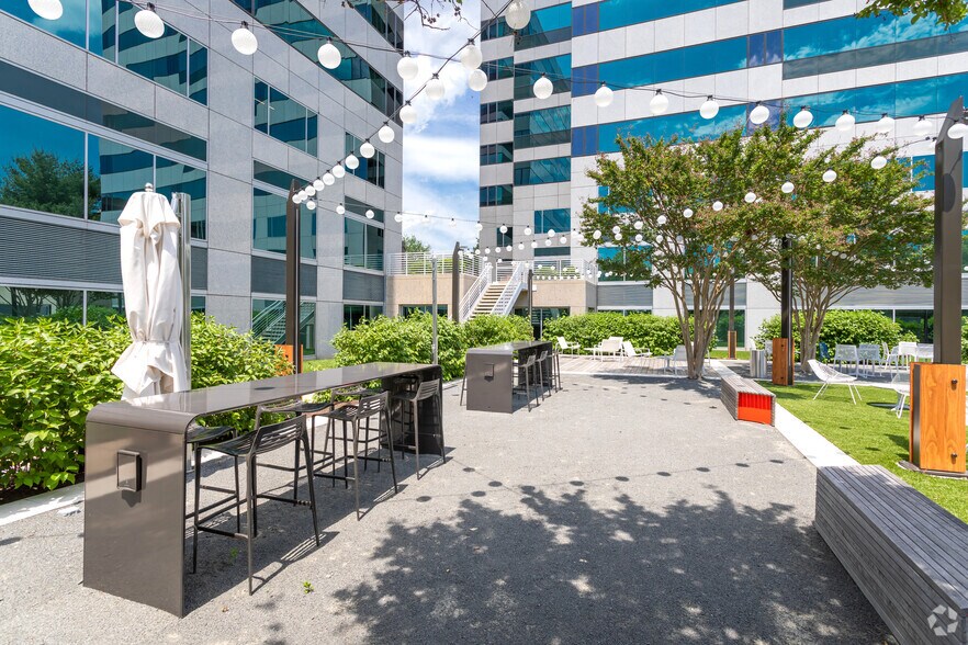 More Photos Of 1919-1921 Gallows Rd, Vienna Unknown For Sale