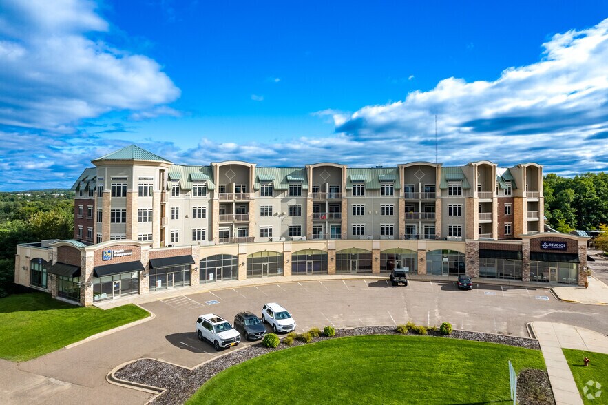 More Photos Of 401 Pinnacle Way, Eau Claire Apartments For Lease