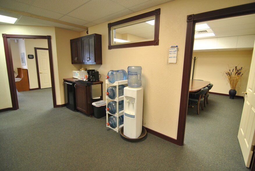 More Photos Of 142 W 8th Ave, Eugene Office For Lease