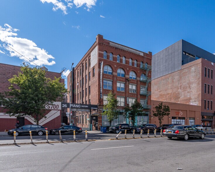 More Photos Of 26 Bruckner Blvd, Bronx Loft Creative Space For Lease