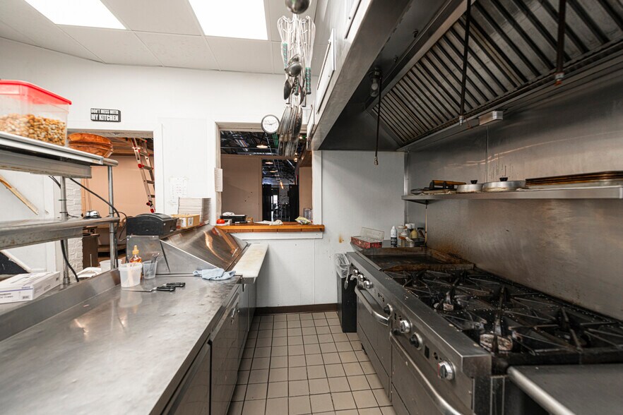 More Photos Of 425 Bridge St, Phoenixville Freestanding For Sale
