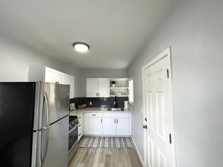 More Photos Of 2714 N Hopi Pl, Tucson Apartments For Sale