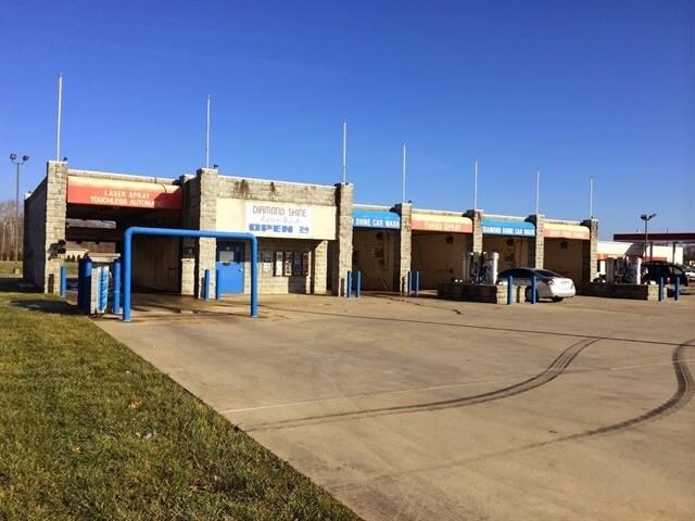 More Photos Of 259 S Herrington Pl, West Terre Haute Carwash For Sale