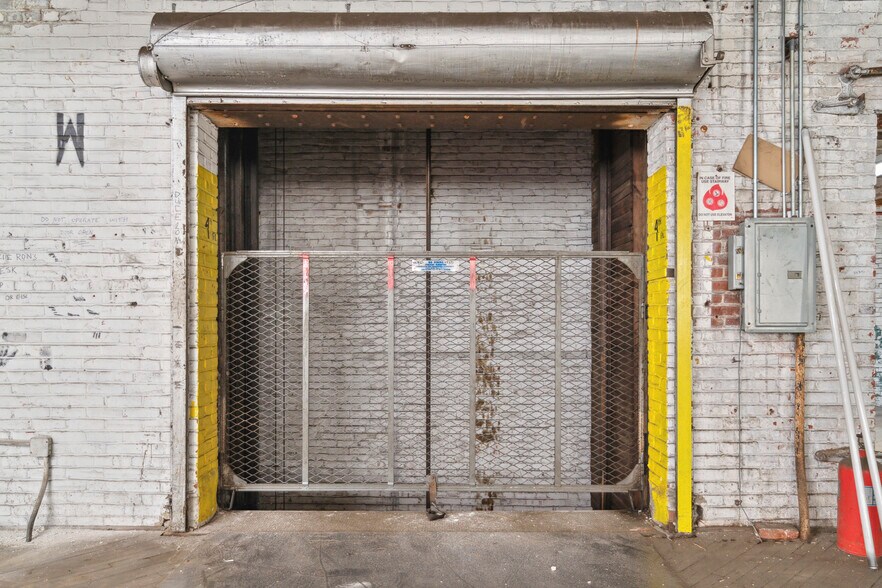 More Photos Of 2916 Weikel St, Philadelphia Warehouse For Sale