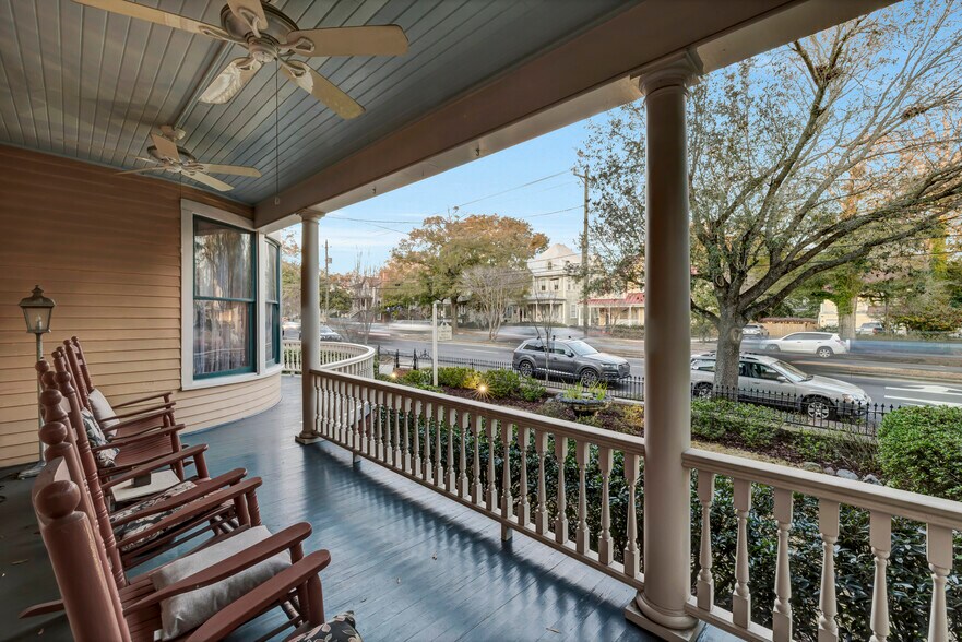 More Photos Of 412 S 3rd St, Wilmington Hospitality For Sale