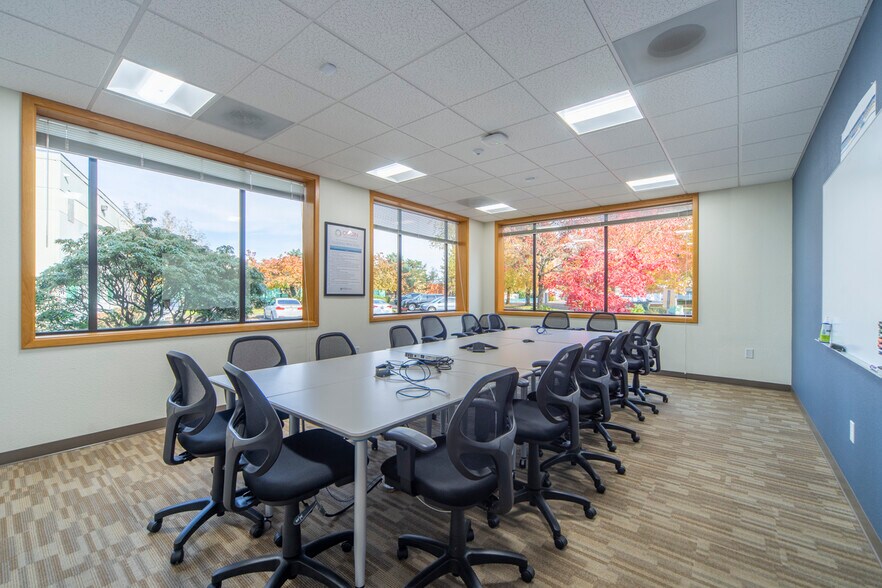 More Photos Of 2755 Pence Loop SE, Salem Medical For Sale